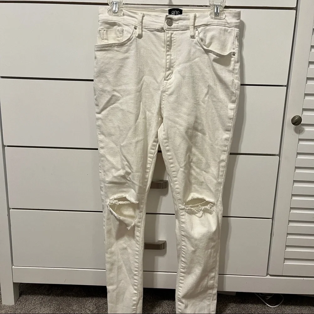 BDG Urban Outfitters White High Rise Cropped Skinny Jeans - Picture 2 of 7